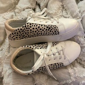 Boutique shoes! Good condition! Super cute!!